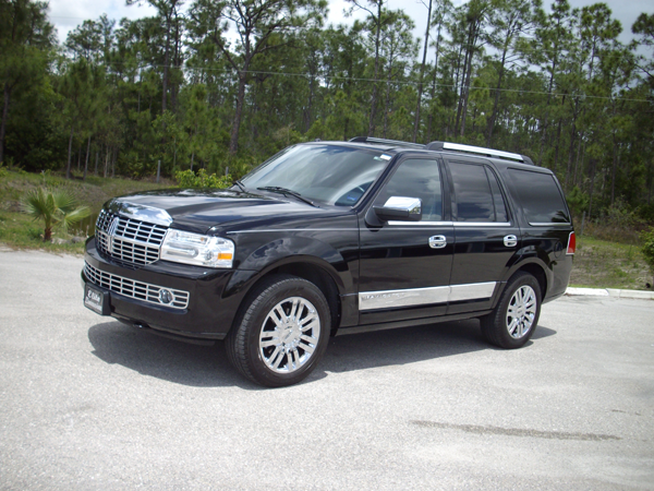 Lincoln Navigator - Chauffeur Service - Naples and SW Florida